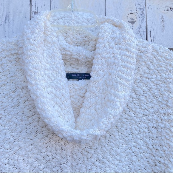 Romeo + Juliet Couture Bouclé Popcorn Cowl Neck Overside Poncho Sweater - Picture 3 of 5